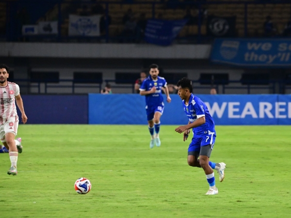Gelandang Persib Sebut Masih Buta Kekuatan Semen Padang